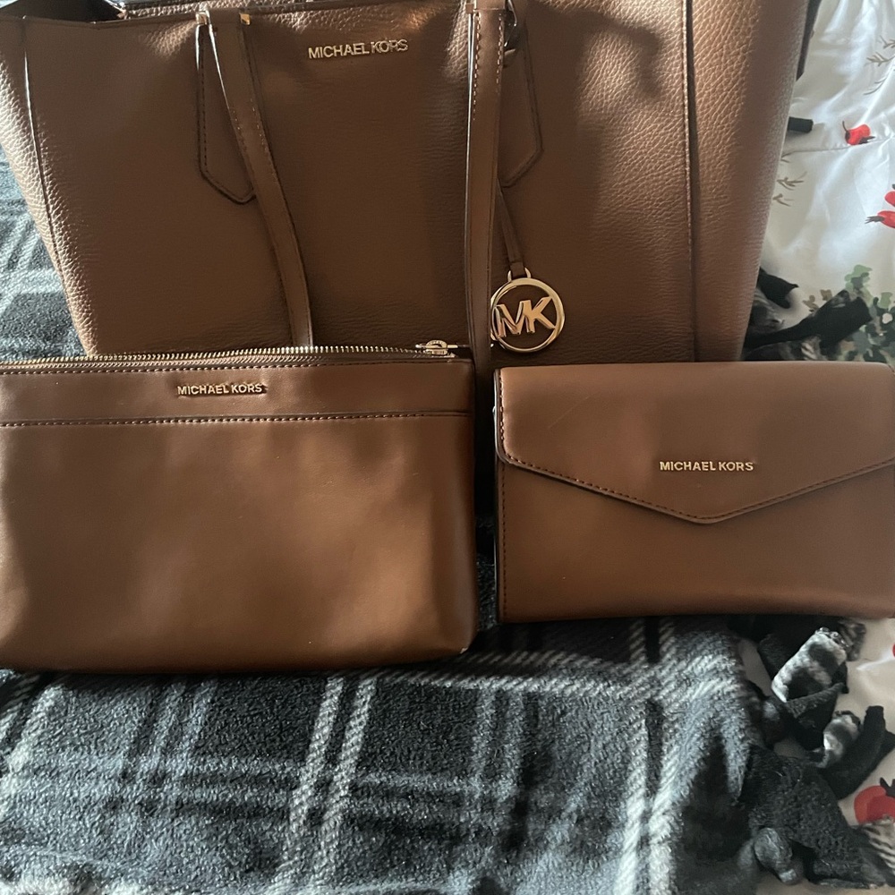 Michael Kors Tan Tote and Accessories Set
